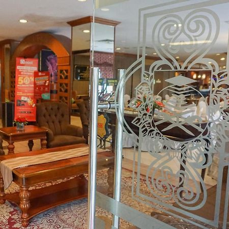 Hotel Uitm Шах-Алам Екстер'єр фото